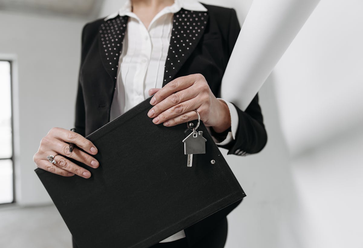 Аванс, задаток или залог: как правильно оформить предоплату за квартиру?