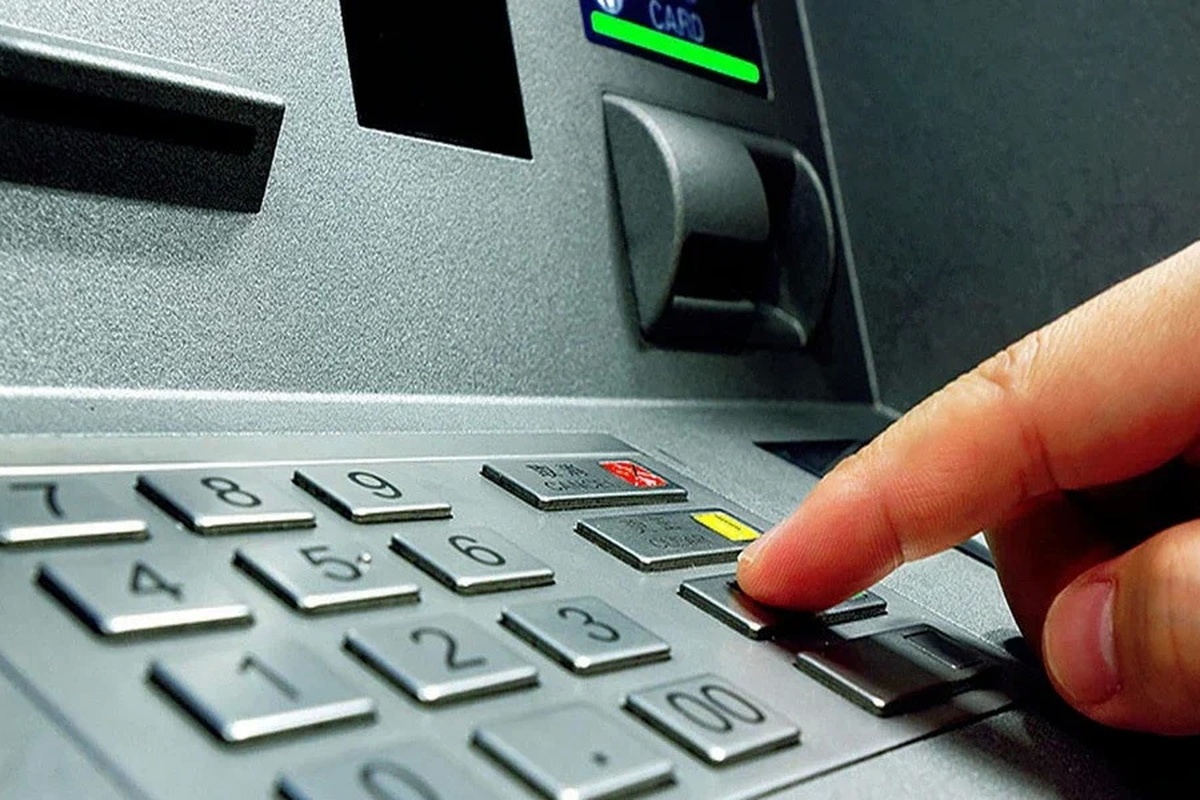 «Беларусбанк» предупредил о недоступности операций: когда не будут работать карты и переводы