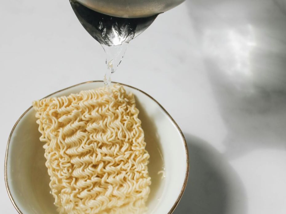 Что будет с вашим организмом, если есть лапшу быстрого приготовления 2 раза в неделю