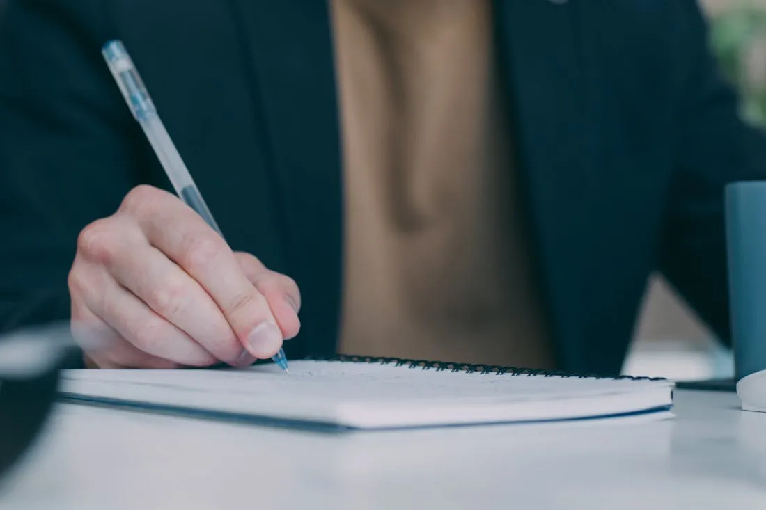 Что выгоднее: оформить дарственную или завещание?