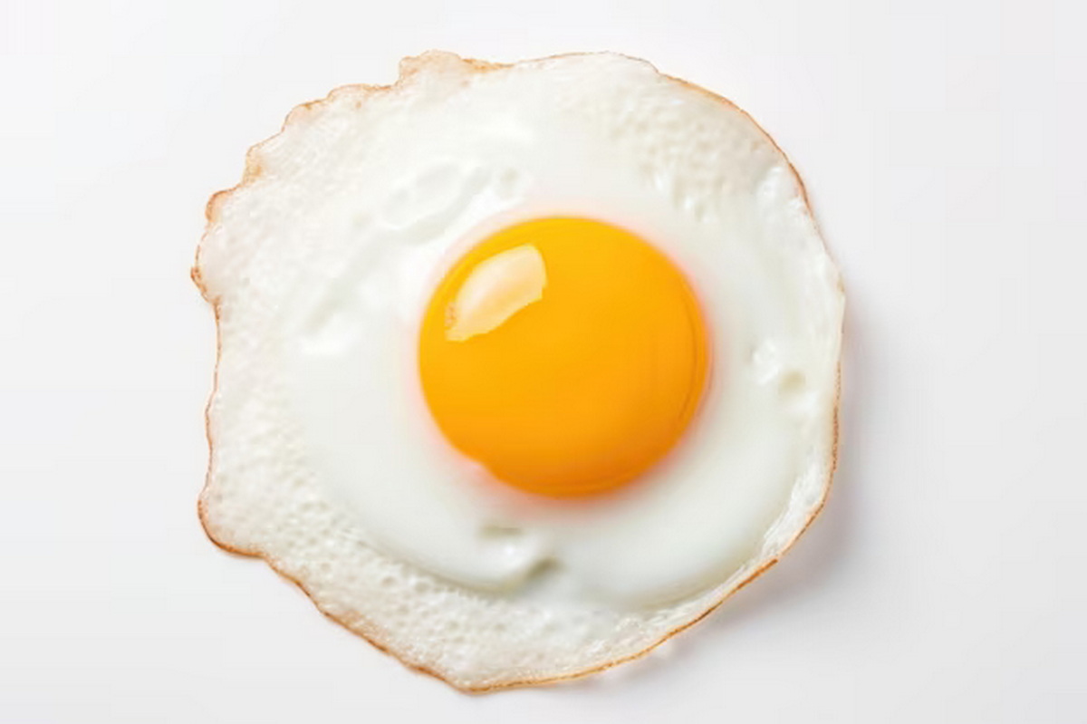 Добавьте это в яичницу — жир на животе начнёт уходить