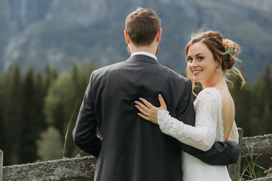 Этим 5 знакам суждено жениться на бывших: их огонь любви разгорается с новой силой