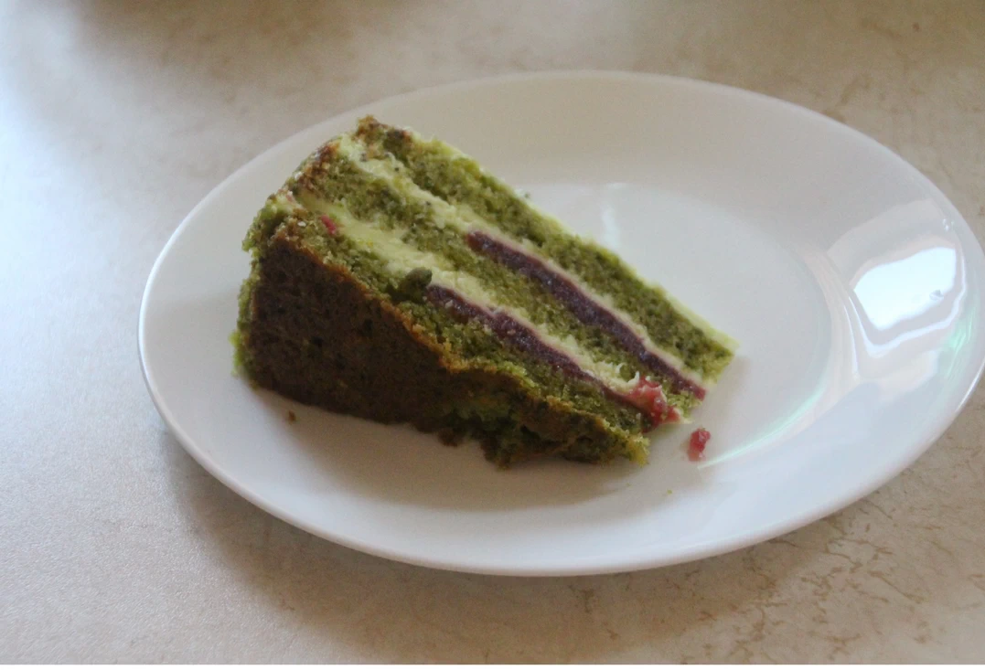 Фисташковое удовольствие: в Слониме в кафе подают нежный десерт с ореховым ароматом