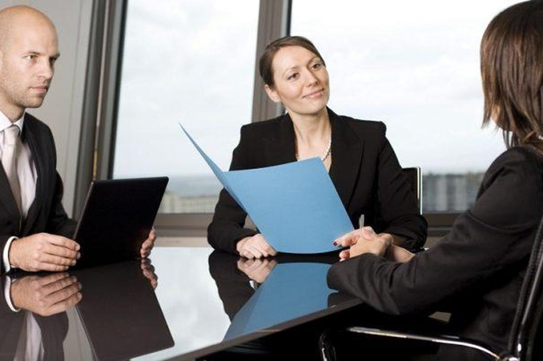 Ищете работу? Вот актуальные вакансии с зарплатами на предприятиях Слонима