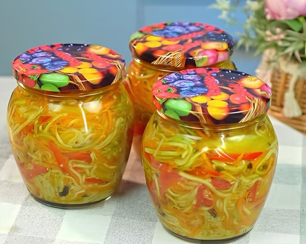 Кабачки по-корейски на зиму: не остановилась, пока не переработала весь урожай