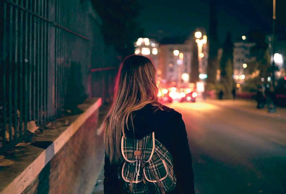 Какой штраф могут получить родители за прогулки детей ночью?