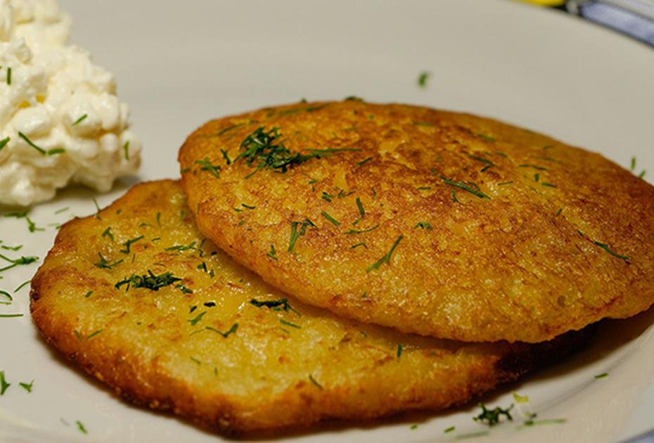 Капустные оладьи: вкусно, сытно и низкокалорийно