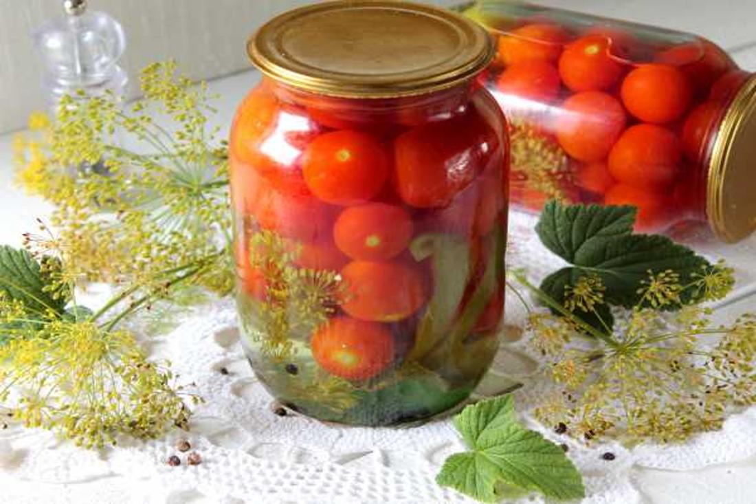 Маринад выпивают до последней капли: рецепт «сахарных» помидоров