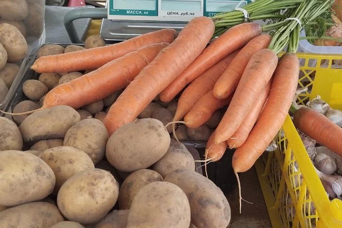 МАРТ ограничил цены: сколько теперь будут стоить картофель, капуста и яблоки