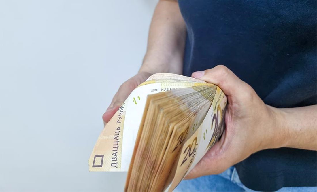 Медрегистратор похитила из кассы почти 86 тысяч рублей