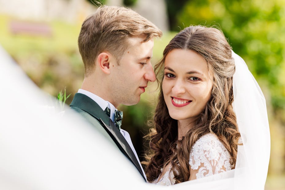 Меня с диагнозом ДЦП свекровь приняла как дочь, а родители даже на свадьбу отказались приехать