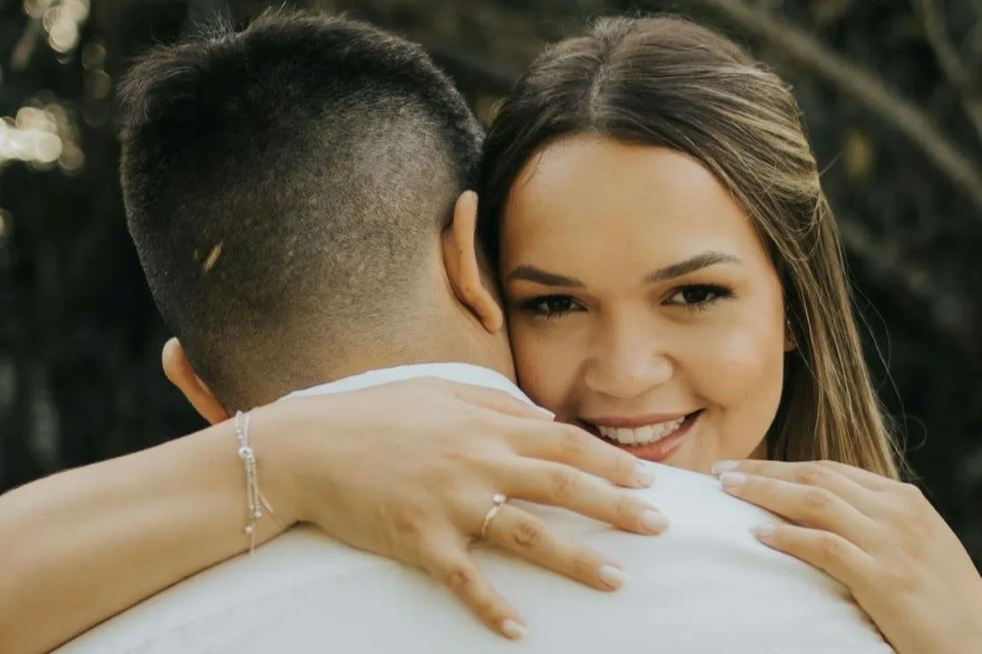 Моя младшая сестра отбила у меня мужчину, а разница у нас с ней – десять лет