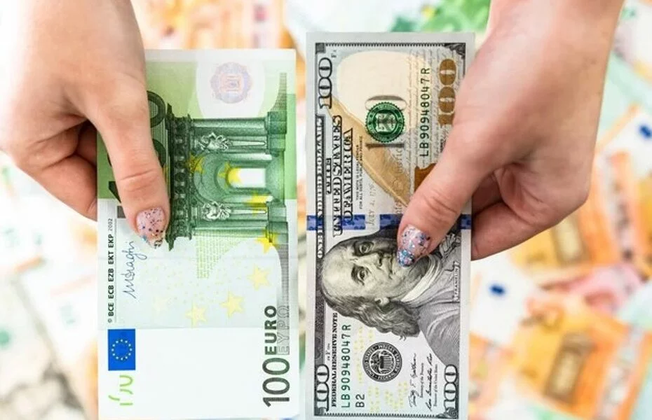 Нацбанк установил новые курсы валют на 3 сентября