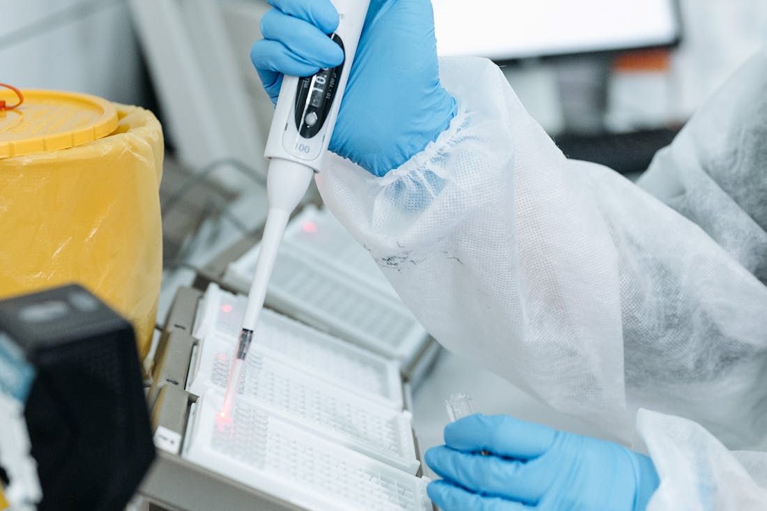 Неожиданный финал: после ДНК-теста мужчина нашел сестру, но потерял жену