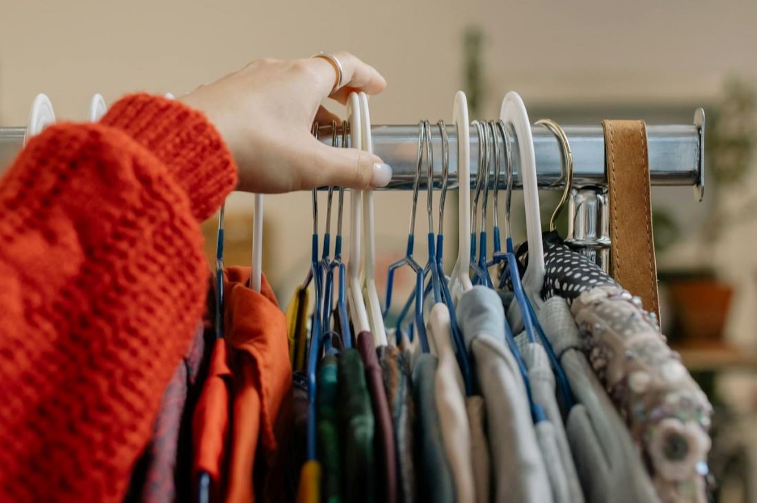 Одежда из секонд-хенда опаснее, чем вы думаете: вот что с ней нужно сделать перед тем, как надевать