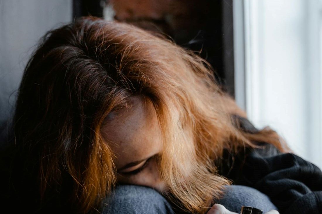 Отец на заставку телефона поставил общее фото, на котором меня нет