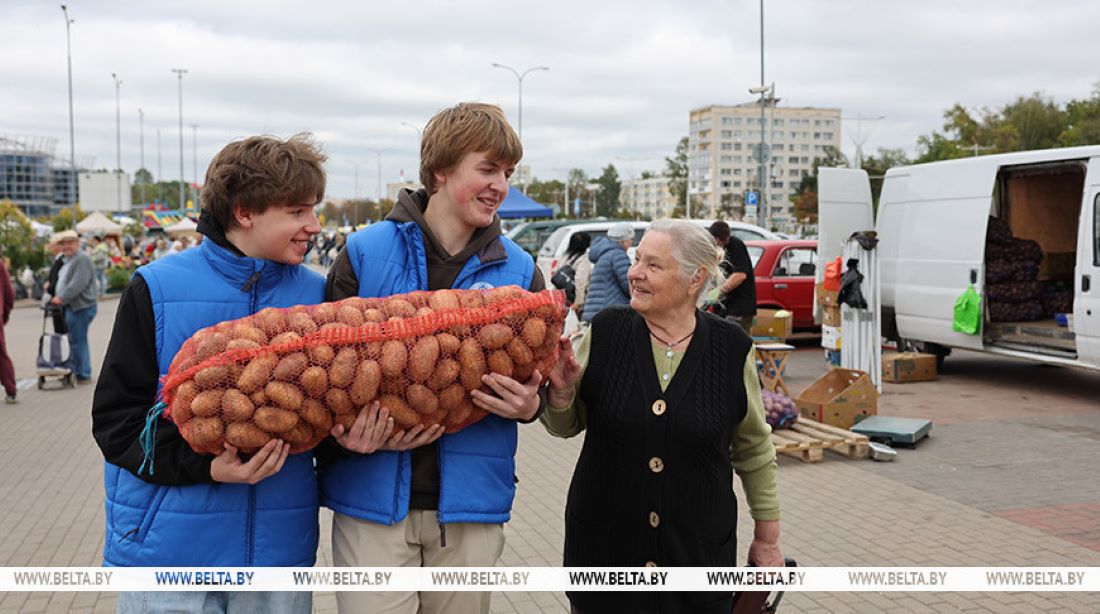 Посмотрели, что почем продают на осенних ярмарках в столице