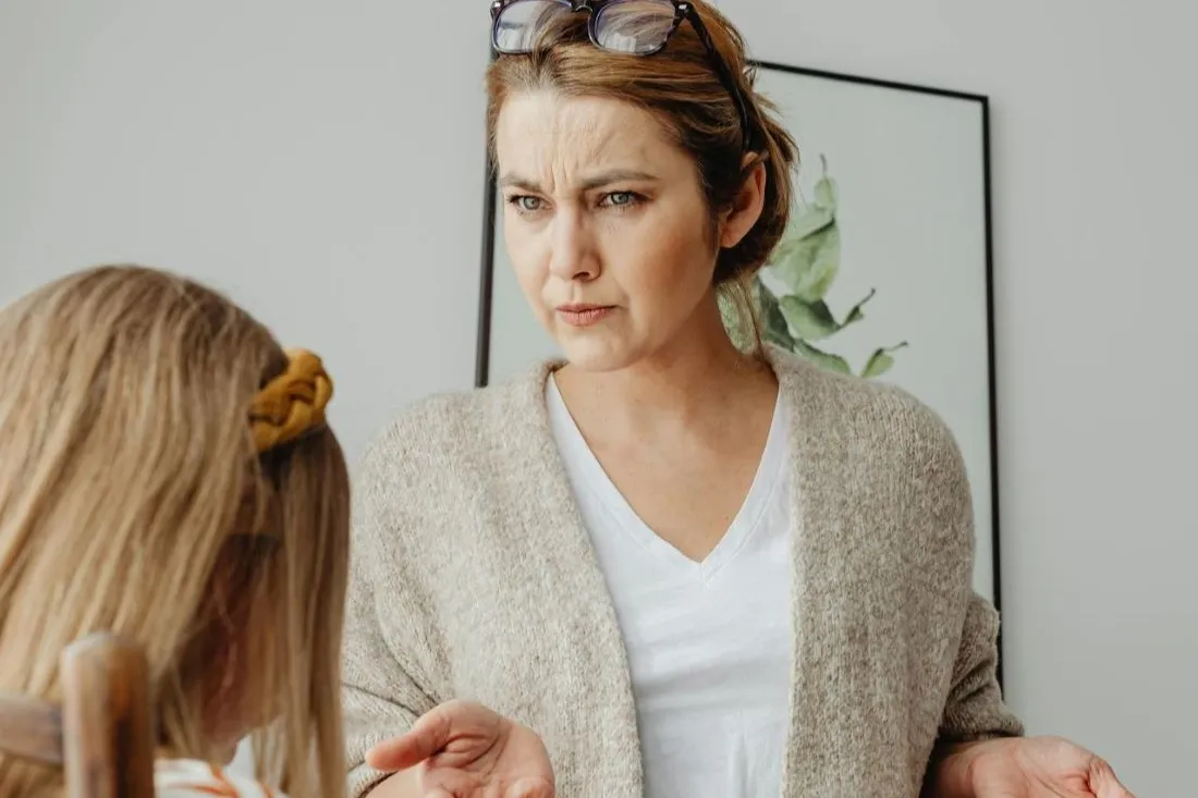 Повзрослев, я осознала: моих родителей стоило лишить родительских прав