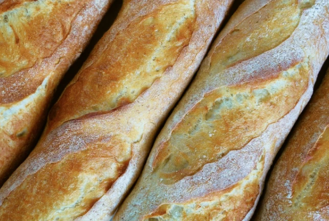 Секрет французских хозяек: хлеб не черствеет и не плесневеет 7 дней