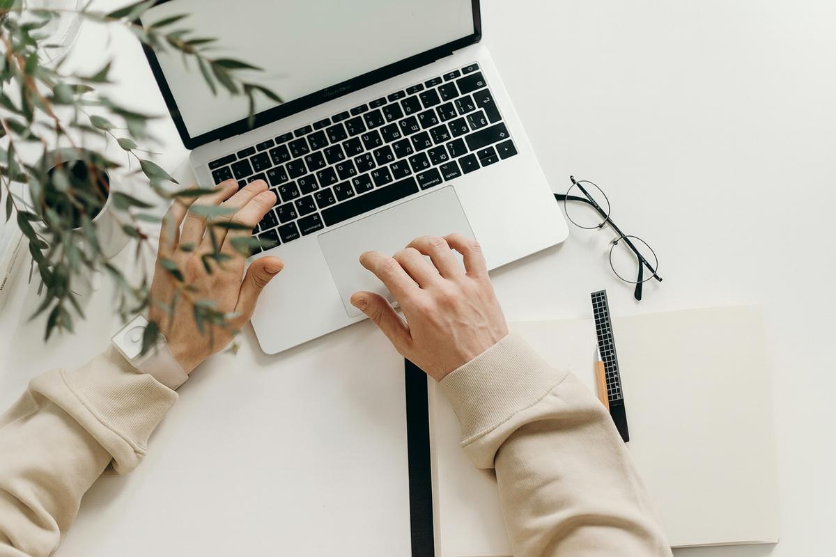 Слонимским предприятиям требуются работники