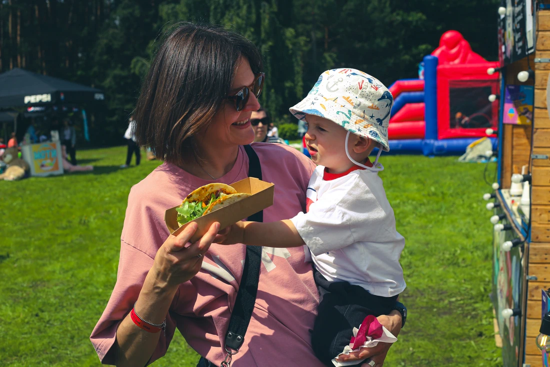 Танцующий пудинг, летние гонки и “Нестандартный вариант”: в Минске пройдёт второй городской пикник Vulitsa Ezha