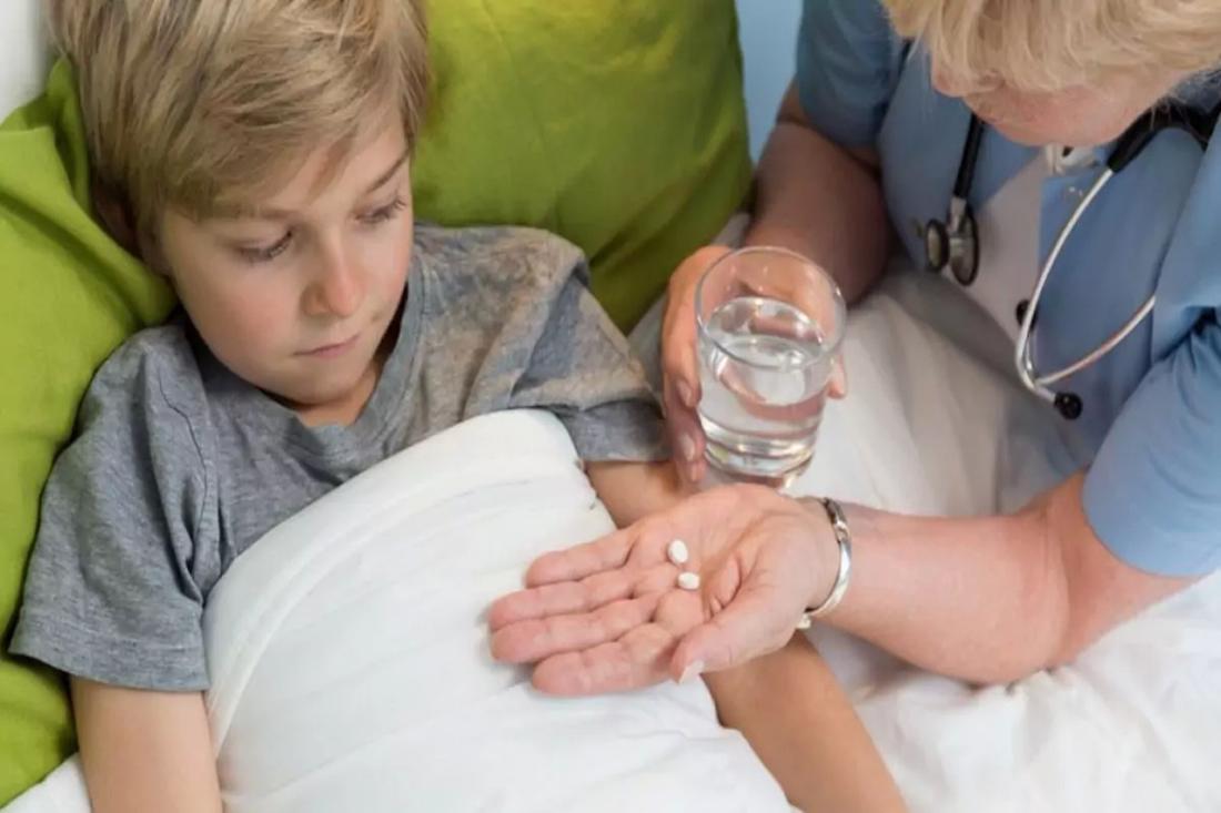 Трамп назвал парацетамол опасным для детей. Что ответили медики