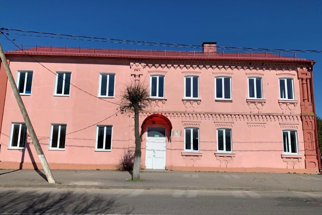 В Слониме на торги выставили здание бывшего военкомата. Какая цена на старте?