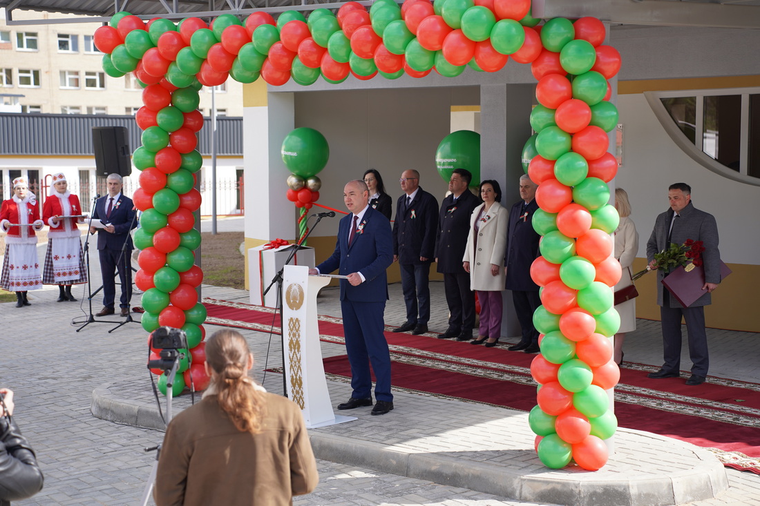 В Слониме торжественно открыли новое инфекционное отделение ЦРБ