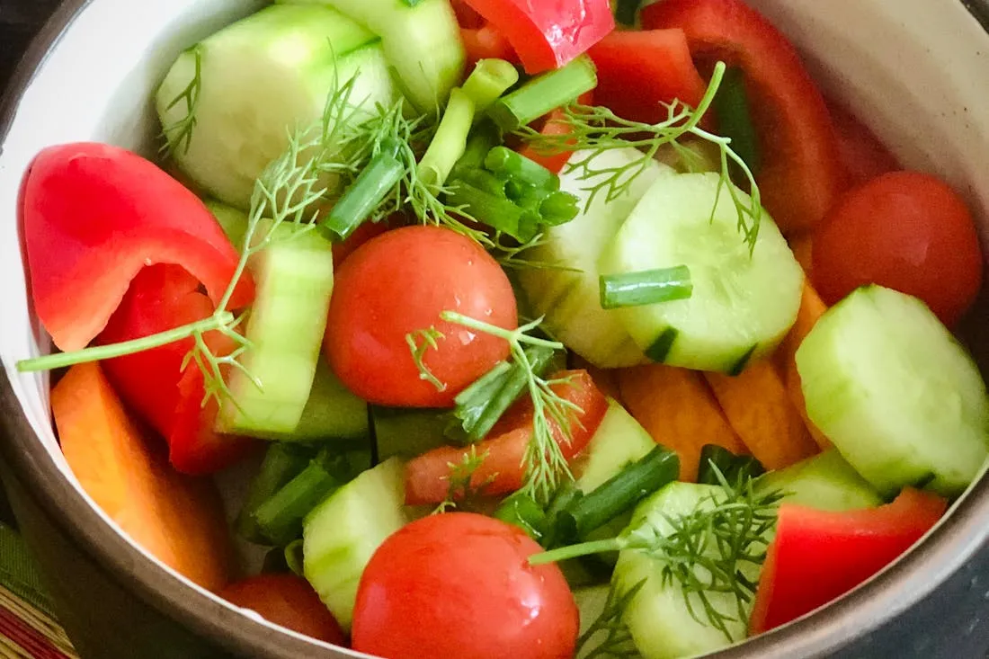 Запрещенное сочетание: огурцы и помидоры в одном салате могут вызвать проблемы со здоровьем
