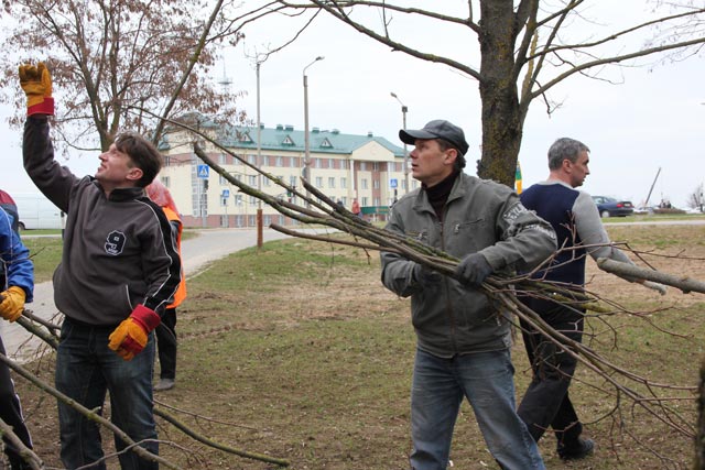 Слонимчане на субботнике