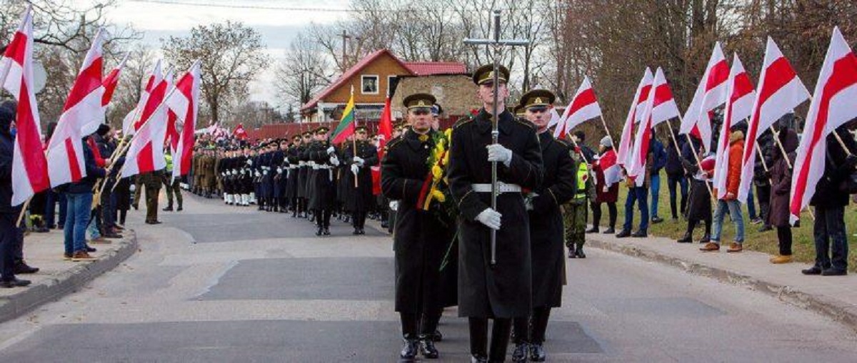 22.11.2019. Вільня. Развітальная працэсія падыходзіць да могілак Росы