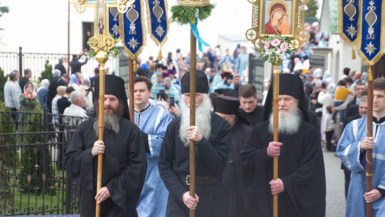 В Жировичской обители праздновали явление Жировичской иконы Божией Матери —  Газета Слонімская