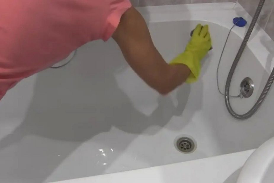 Как и чем очистить акриловую ванну в домашних условиях