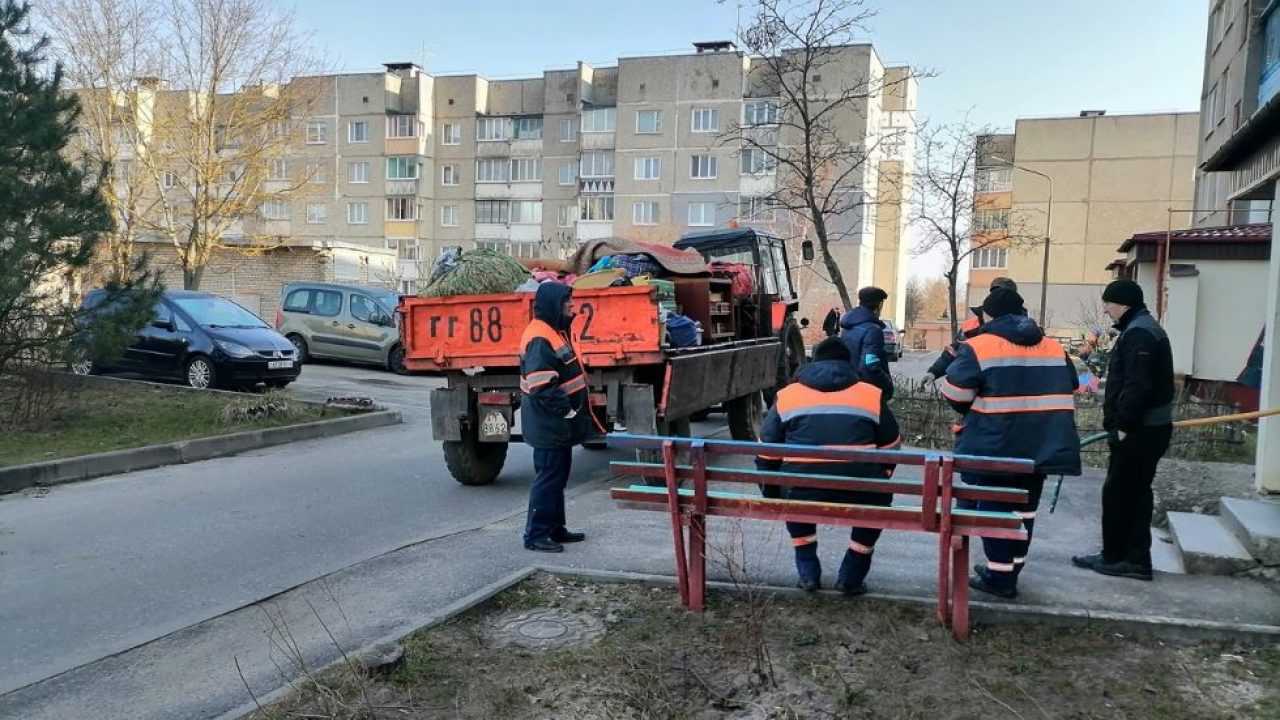 В Слониме женщину-неплательщицу выселили из квартиры — Газета Слонімская